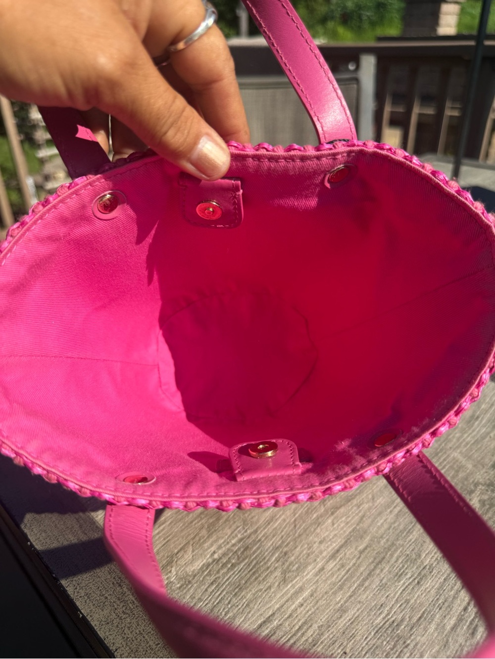 NWT Dolce & Gabbana Girls
Pink Crossover DG Basket Bag Mini - Picture 8 of 10